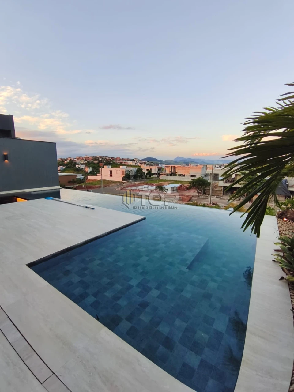 Imagens do imóveis CASA A VENDA - CONDOMINIO SOLARE