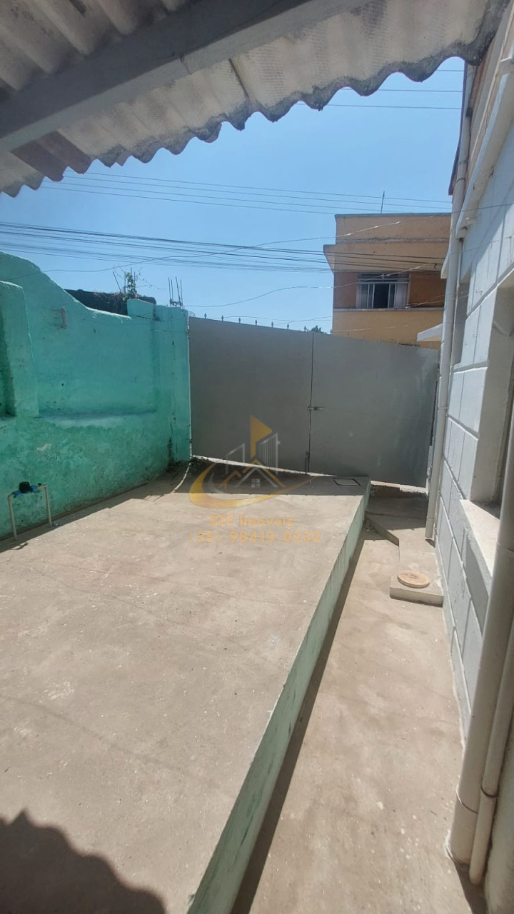 Imagens do imóveis CASA LOCAÇÃO VL S FRANCISCO 02 QUARTOS, SALA, COZINH,BANH. QUARTO DESP, GARAGEM