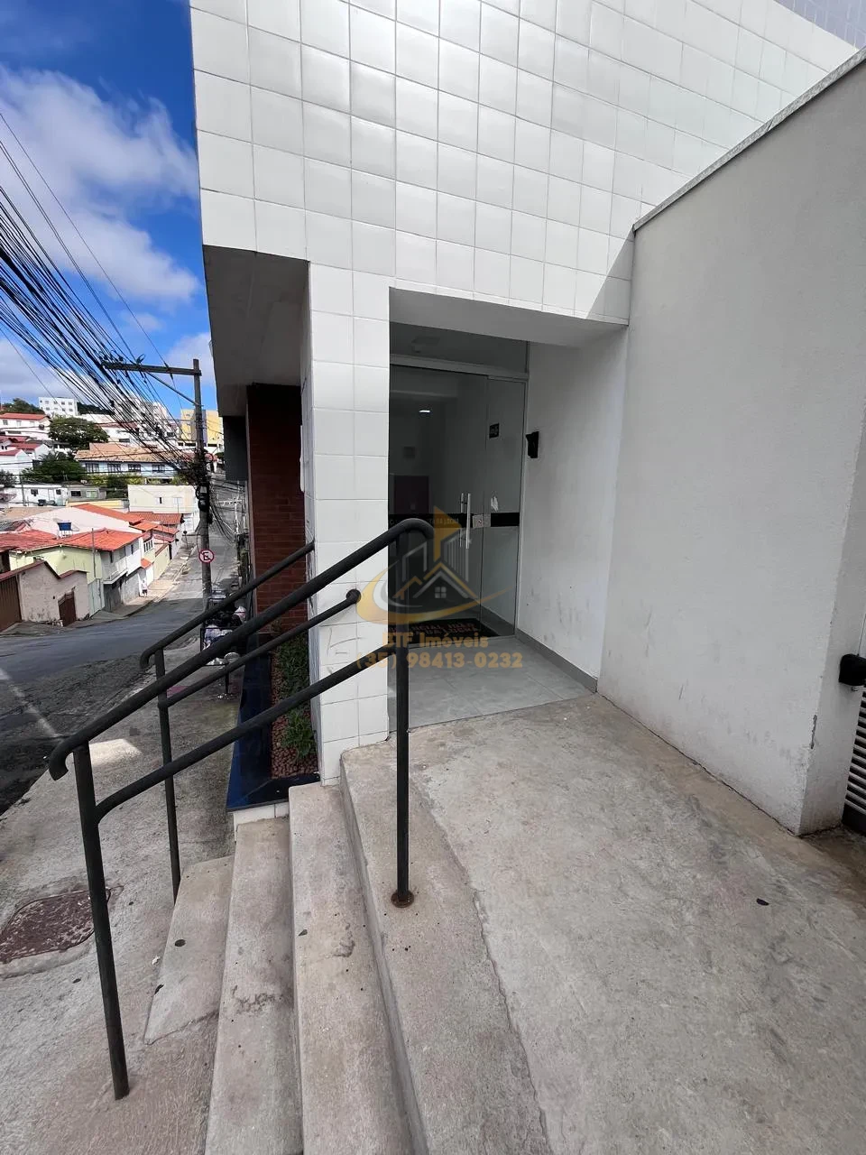 Imagens do imóveis APTOO  LOCAÇÃP 02 QUARTOS 2 VAGAS GARAGEM,  SALA/COZINHA/AREA SERV, BANH