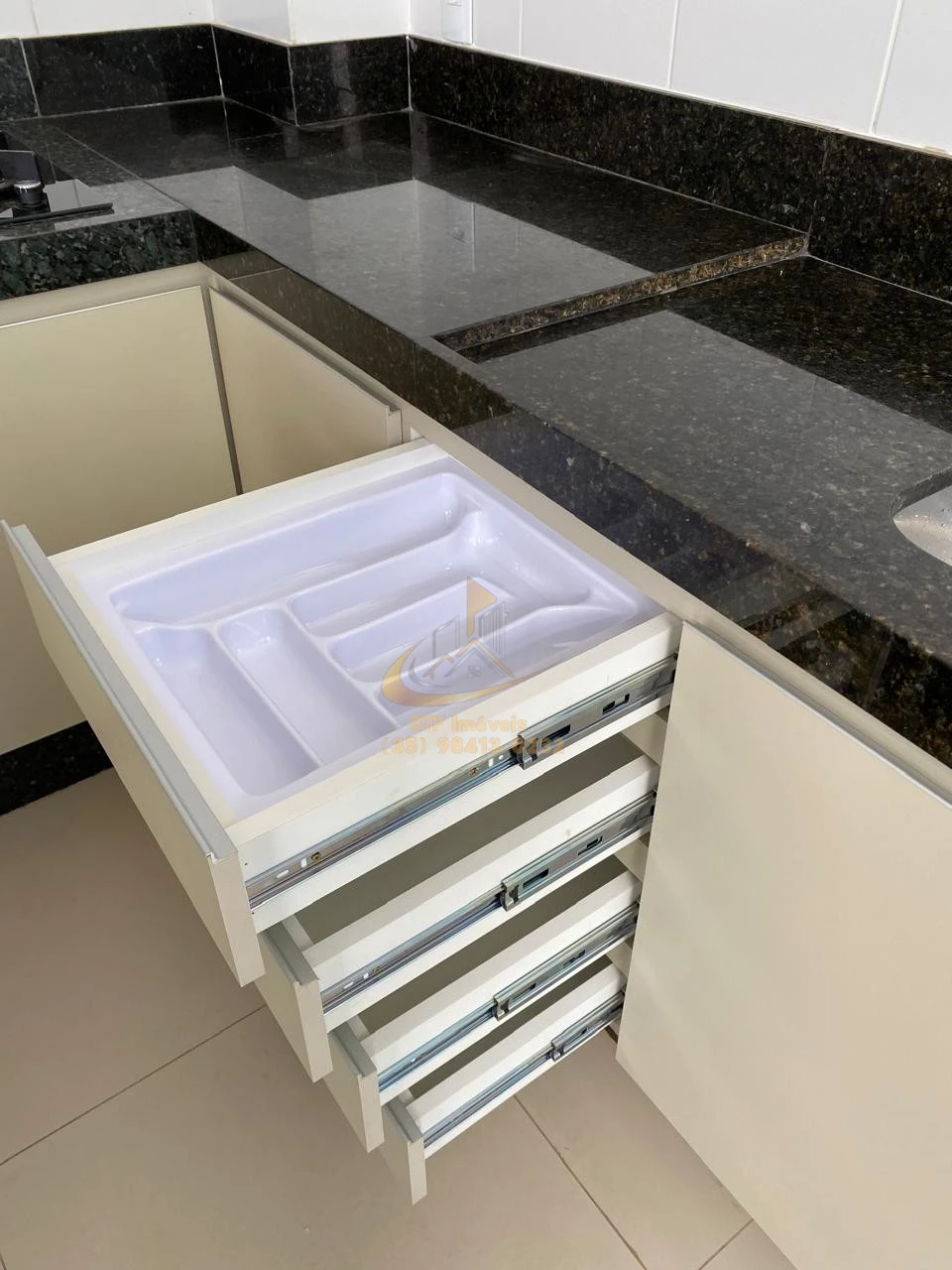 Imagens do imóveis APTO DUPLEX 128 MTS PROXIMO UFLA  03 QUARTOS SENDO 1 SUITE, TERRAÇO C CHURRASQUEIRA