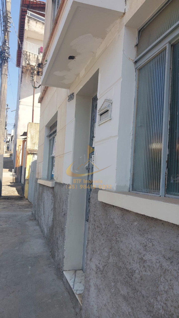 Imagens do imóveis CASA LOCAÇÃO VL S FRANCISCO 02 QUARTOS, SALA, COZINH,BANH. QUARTO DESP, GARAGEM