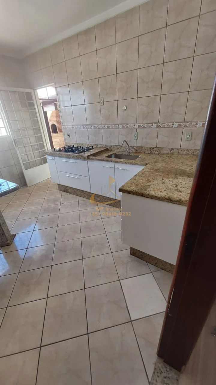 Imagens do imóveis casa  locação Bairro eldorado 3/4 um suite, sala,, copa, banh.social, cozinh, area gourmet, piscina. 2 vagas garagem