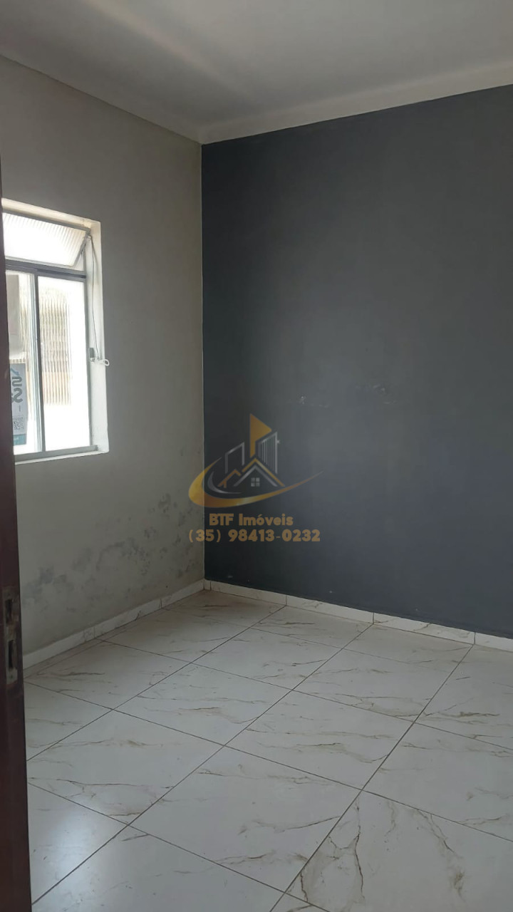 Imagens do imóveis CASA LOCAÇÃO VL S FRANCISCO 02 QUARTOS, SALA, COZINH,BANH. QUARTO DESP, GARAGEM