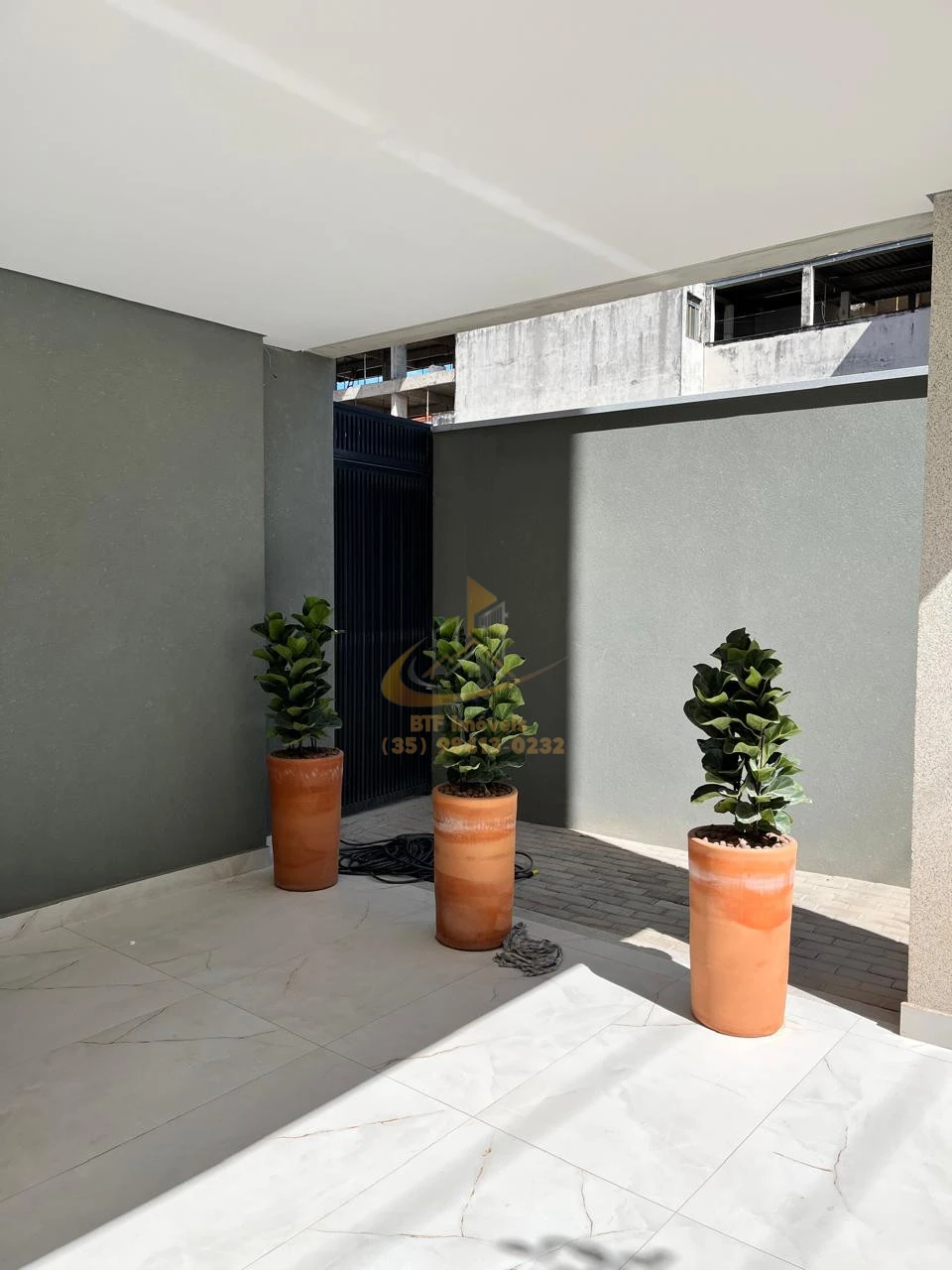 Imagens do imóveis STUDIO  LOCAÇAO  RES.COLIBRI,  CENTRO, 400 MTS DA UFLA