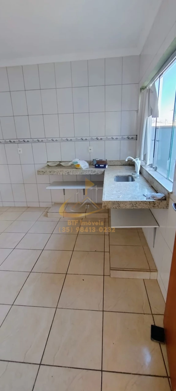 Imagens do imóveis APARTAMENTO  locação 05 quartos sendo 01 suite, 02 salas, varanda, area serv, garagem 2 carros