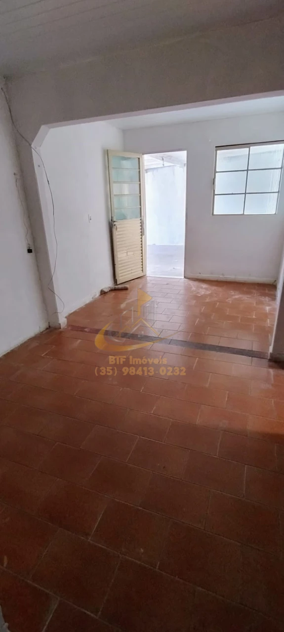 Imagens do imóveis CASA LOCAÇÃO  SALA, COPA , COZINHA, 2 QUARTOS SENDO 1 SUITE, QUIINTAL, GARAGEM , AREA SERV