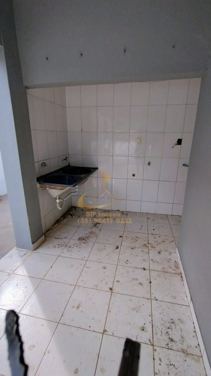 Imagens do imóveis CASA LOCAÇÃO JD GLORIA 3 QUARTOS, SALA, COZINHA, BANHEIRO, AREA SERV, QUINTAL,VARANDA, GARAGEM