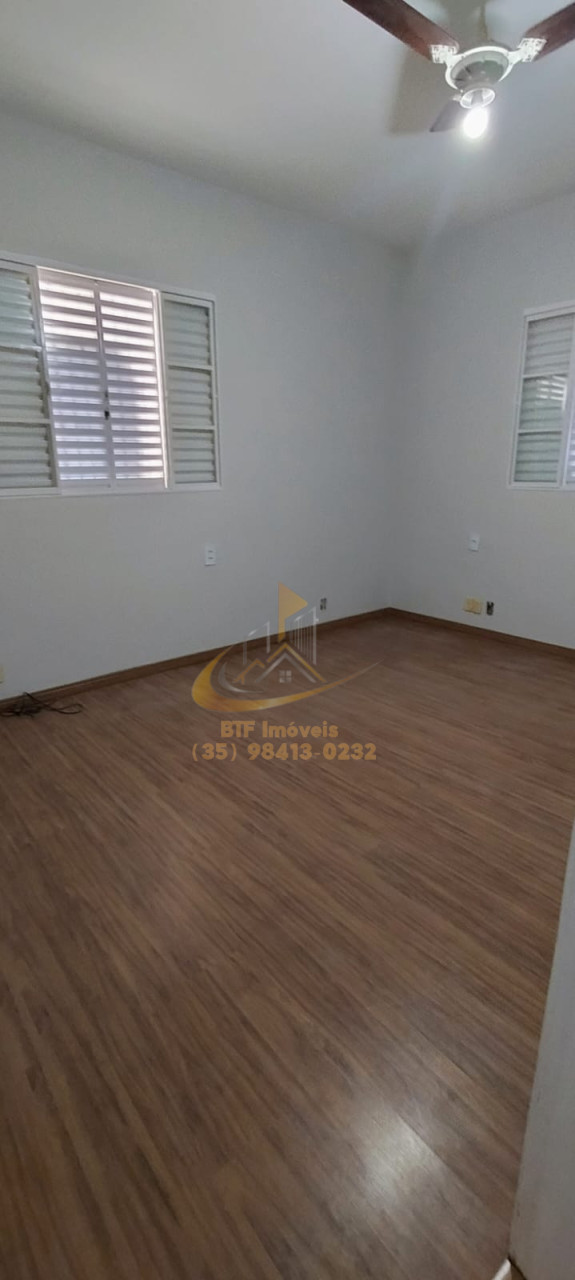Imagens do imóveis locaçao CASA C ACESSIBILIDADE E 4 QUARTOS, 2 SALAS, BANH,COZINH,QUINTAL,TERRAÇO,GARAGEM
