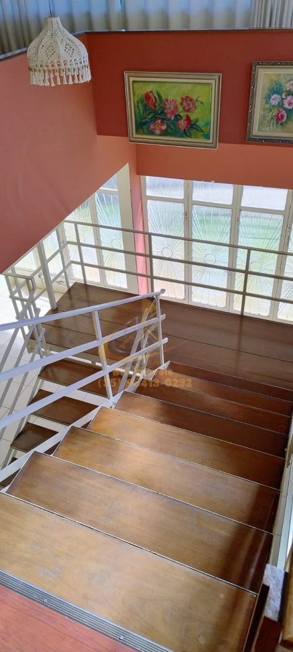 Imagens do imóveis casa venda Bairro Artur Bernardes 7quartos sendo 4 suites, varanda gourmet c churrasqueira,garagem,jardim