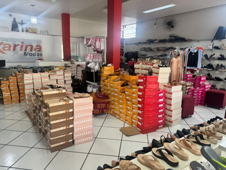 Imagens do imóveis IMOVEL COMERCIAL loja com 220 mts e 2 banheiros - centro - Nepomuceno -MG