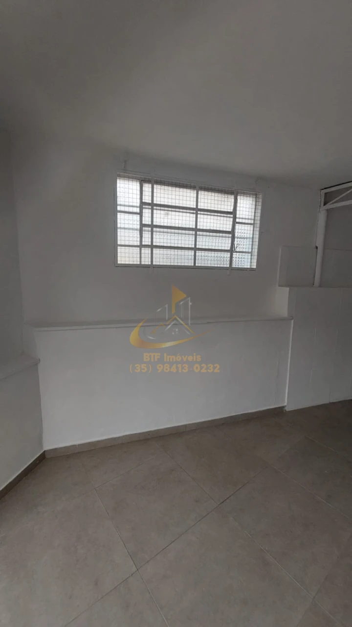 Imagens do imóveis STUDIO OU IMOVEL COMERCIAL COM PORTA DE VIDRO E PORTA AÇO VILA SAO FRANCISCO LAVRAS