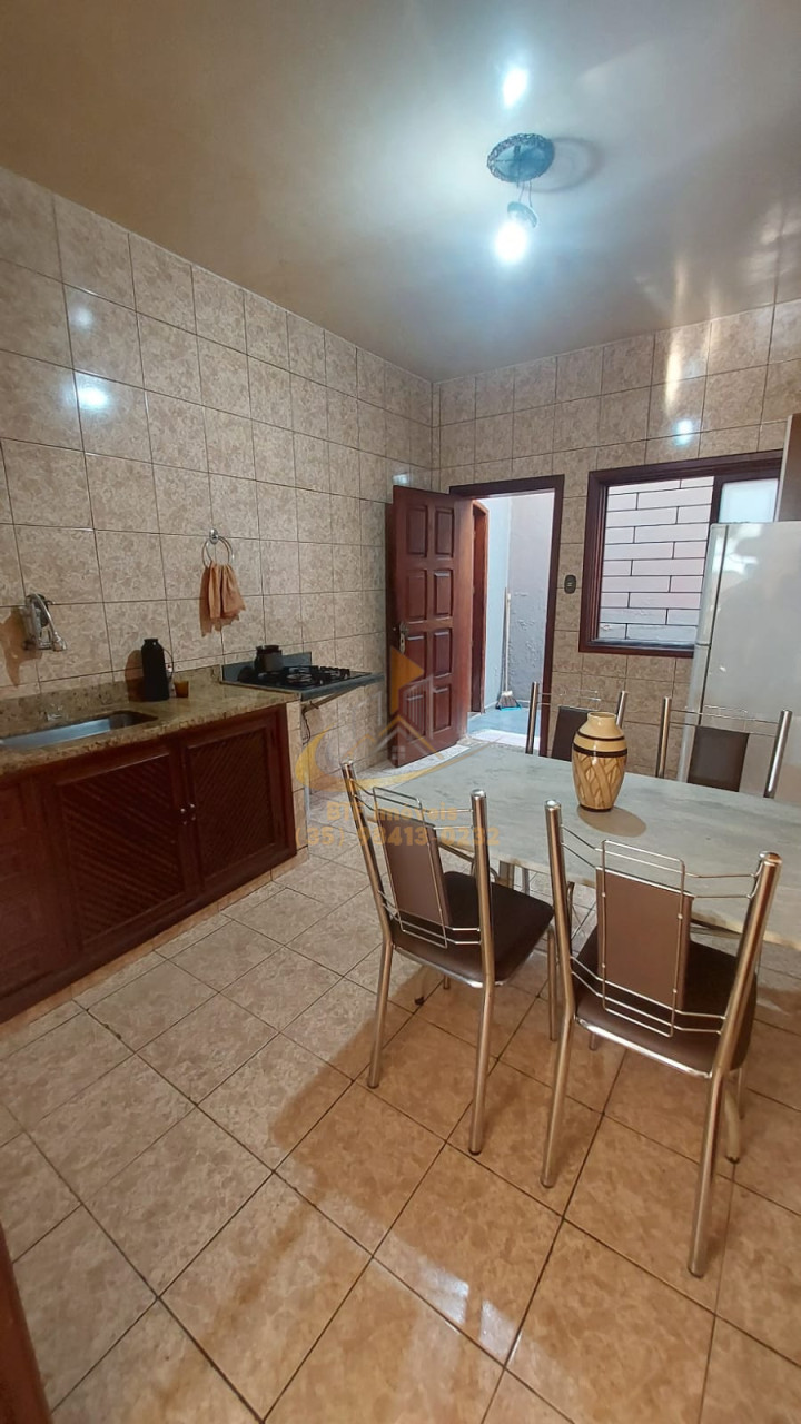 Imagens do imóveis CASA 04 QUARTOS SENDO 01 SUITE, GARAGEM - PROXIMO PREFEITURA LAVRAS