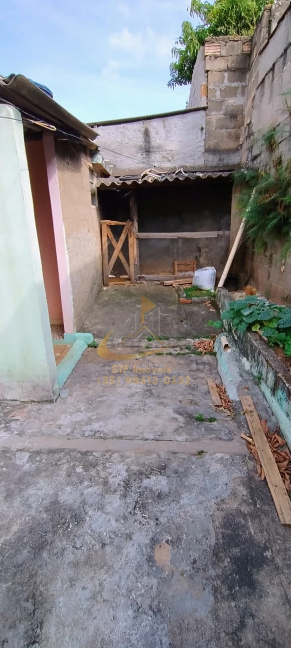 Imagens do imóveis CASA LOCAÇÃO  SALA, COPA , COZINHA, 2 QUARTOS SENDO 1 SUITE, QUIINTAL, GARAGEM , AREA SERV