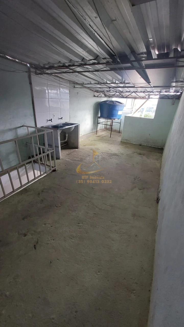 Imagens do imóveis apto kitnet locação  quarto, sala, cozinha, banheiro , area serviço e garagem - primeiro andar