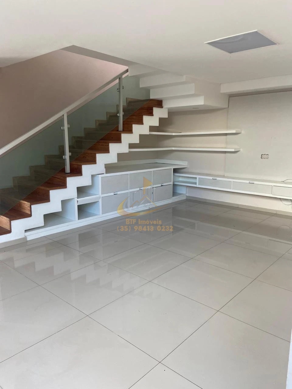 Imagens do imóveis CASA LOCAÇÃO  2 VAGAS GARAGEM, 2 SALAS, COZINHA , AREA GOURMET,3 QUARTOS E SUITE