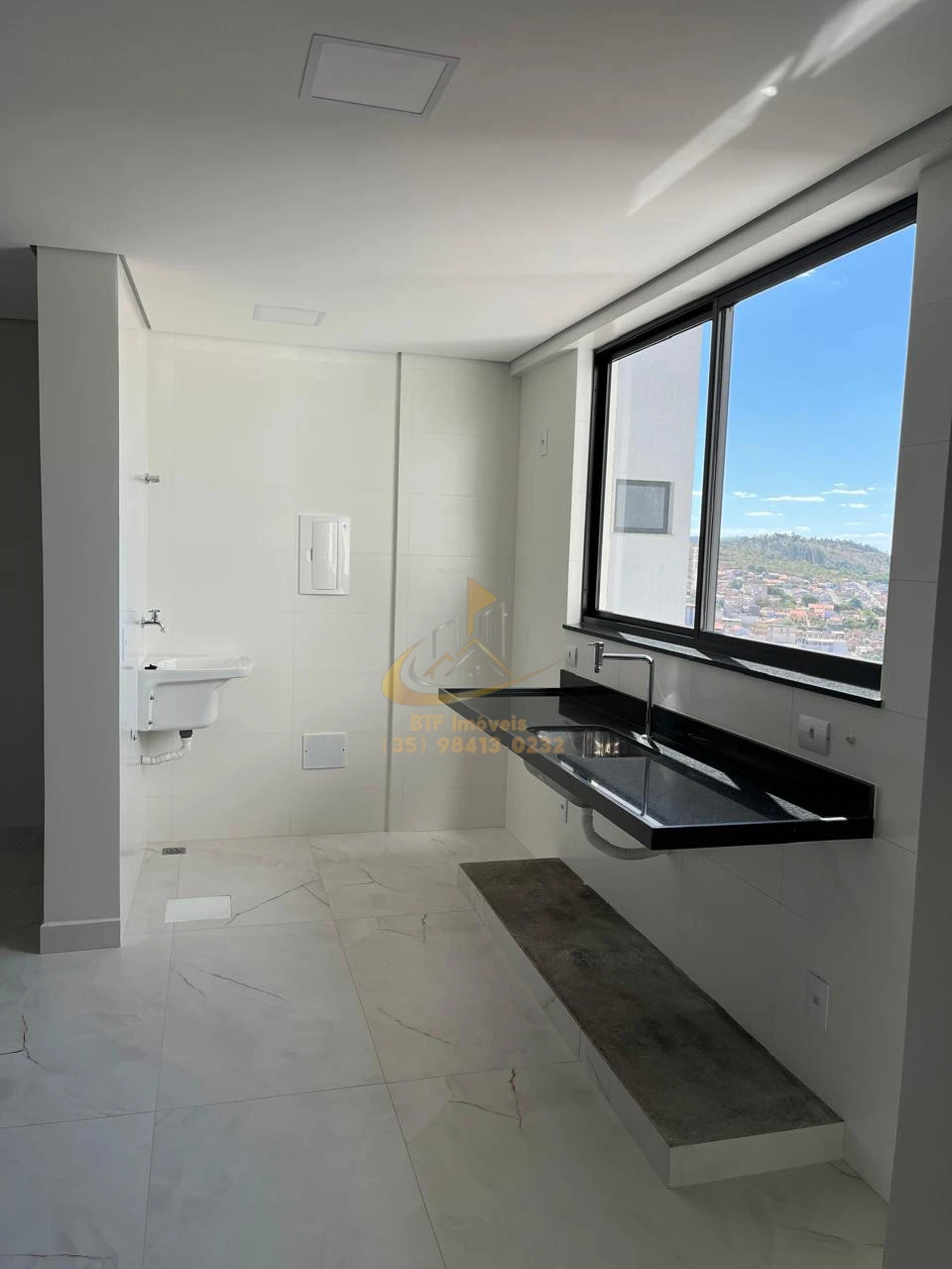 Imagens do imóveis STUDIO  LOCAÇAO  RES.COLIBRI,  CENTRO, 400 MTS DA UFLA