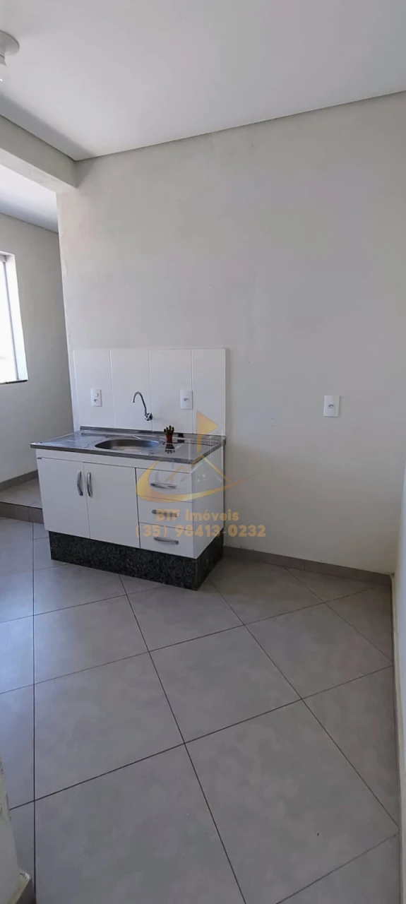 Imagens do imóveis apartamento locação N.S.Aparecida sala, 2/4, cozinh,banh, area serv. varanda, garagem moto