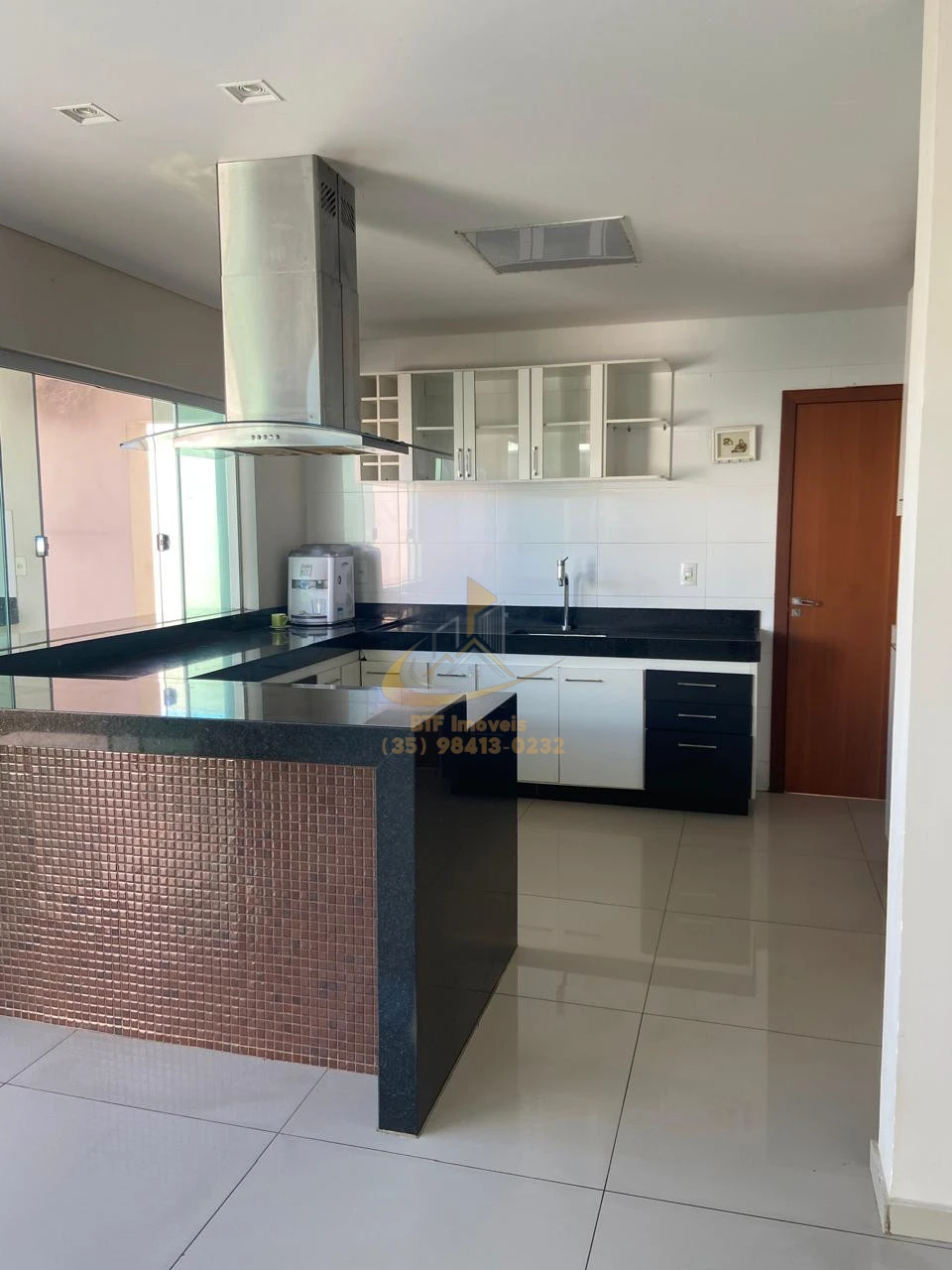 Imagens do imóveis CASA LOCAÇÃO  2 VAGAS GARAGEM, 2 SALAS, COZINHA , AREA GOURMET,3 QUARTOS E SUITE