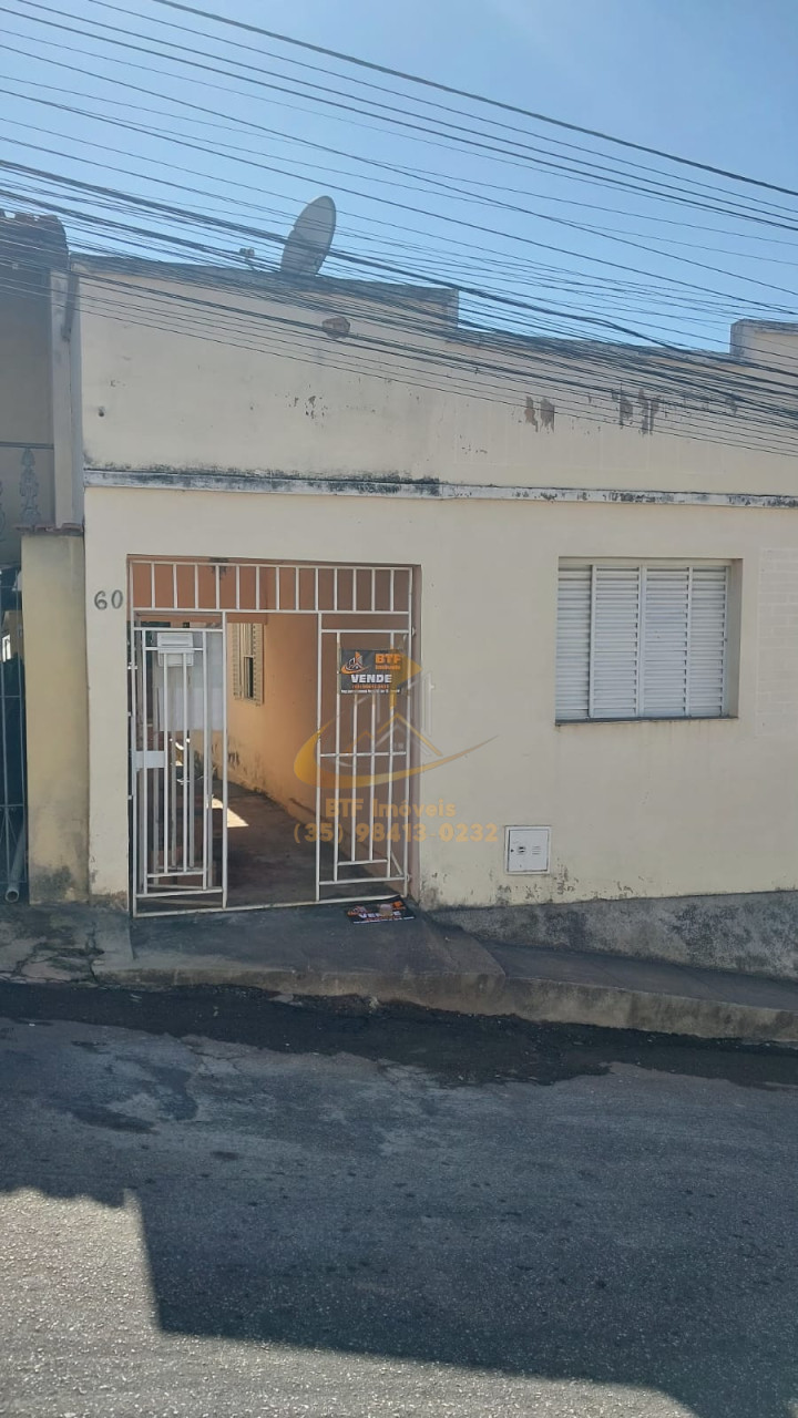Imagens do imóveis CASA 04 QUARTOS 01 BANH 01 GARAGEM  QUINTAL GRANDE VILA SAO FRANCISCO LAVRAS