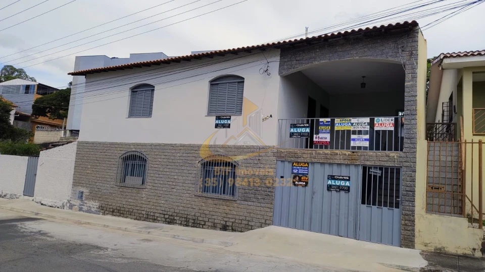 Imagens do imóveis casa locação 4 quartos sendo 1 suite,garagem varios carros, varanda, sala- copa, deposito , quintal