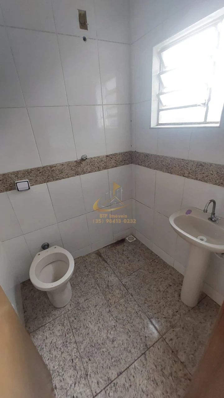 Imagens do imóveis apto kitnet locação  quarto, sala, cozinha, banheiro , area serviço e garagem - primeiro andar