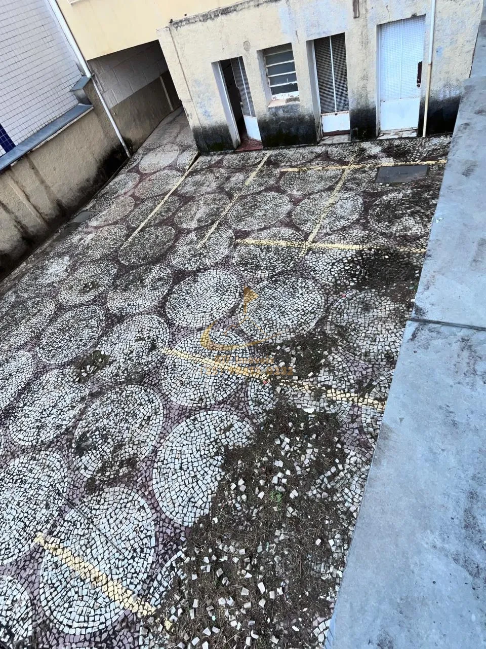 Imagens do imóveis salas / deposito - Comercial Centro Oportunidade com garagem -  salas,  banheiro