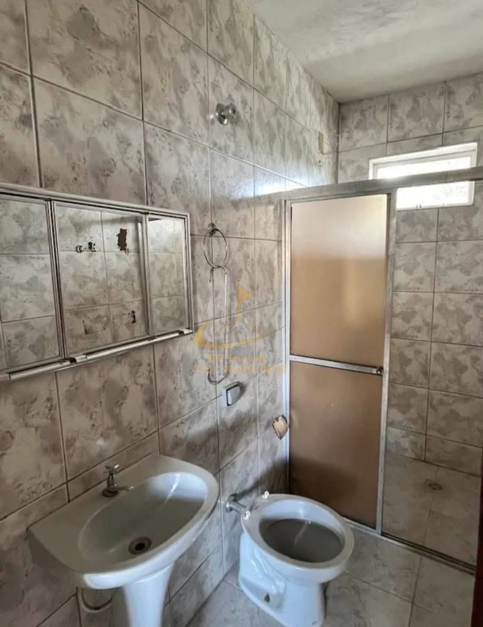 Imagens do imóveis APARTAMENTO LOCAÇÃO  02 QUARTOS, SALA, COZINHA, BANHEIRO, AREA SERVIÇO AMPLA