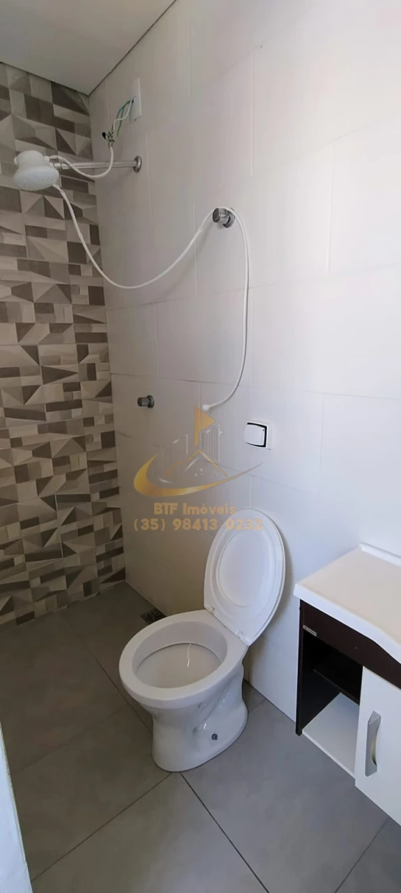 Imagens do imóveis apartamento locação N.S.Aparecida sala, 2/4, cozinh,banh, area serv. varanda, garagem moto