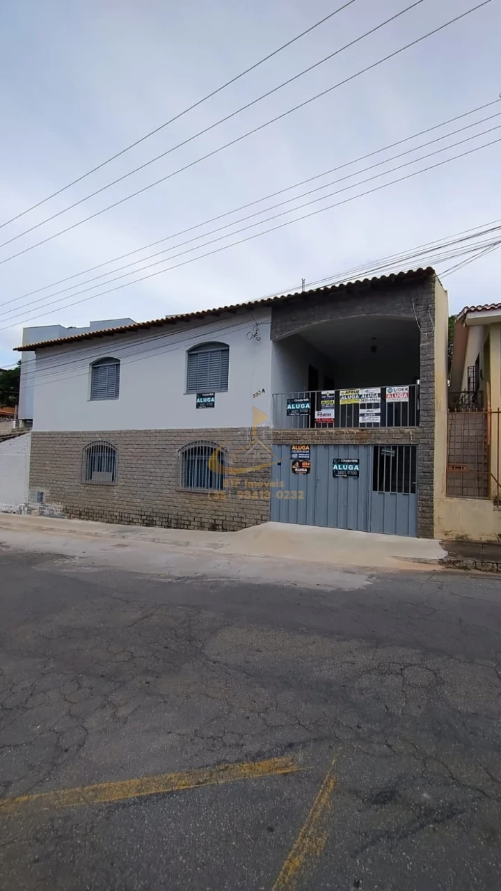 Imagens do imóveis casa locação 4 quartos sendo 1 suite,garagem varios carros, varanda, sala- copa, deposito , quintal
