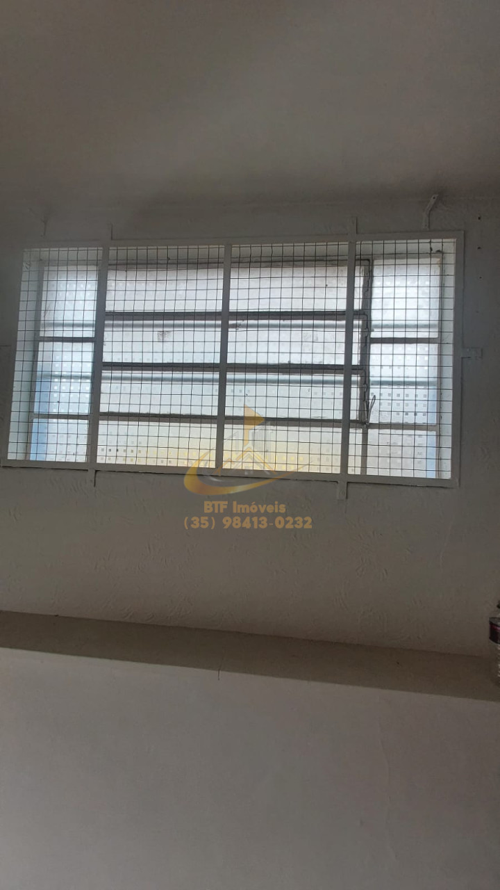 Imagens do imóveis STUDIO OU IMOVEL COMERCIAL COM PORTA DE VIDRO E PORTA AÇO VILA SAO FRANCISCO LAVRAS