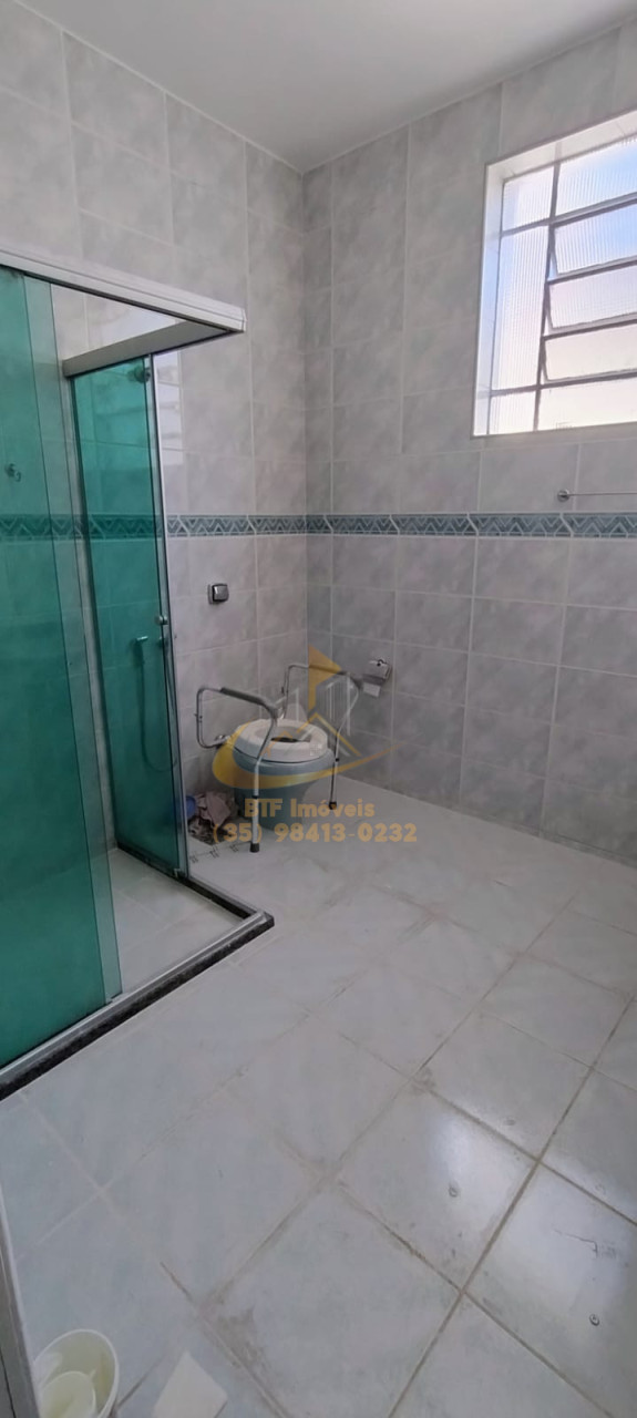 Imagens do imóveis locaçao CASA C ACESSIBILIDADE E 4 QUARTOS, 2 SALAS, BANH,COZINH,QUINTAL,TERRAÇO,GARAGEM