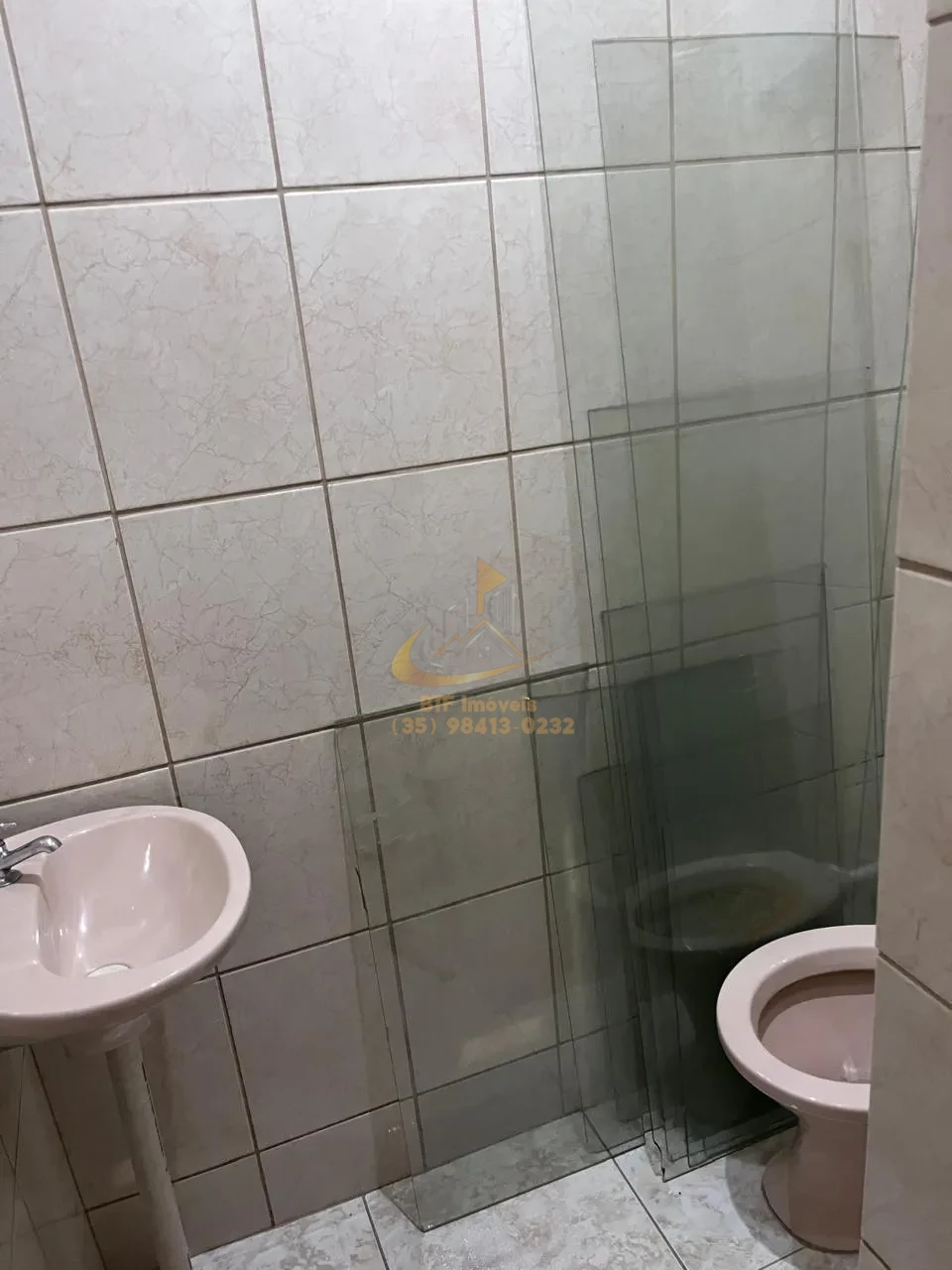 Imagens do imóveis IMOVEL COMERCIAL LOCAÇÃO COM  DEPOSITO/COZINHA E BANHEIRO JD. GLORIA