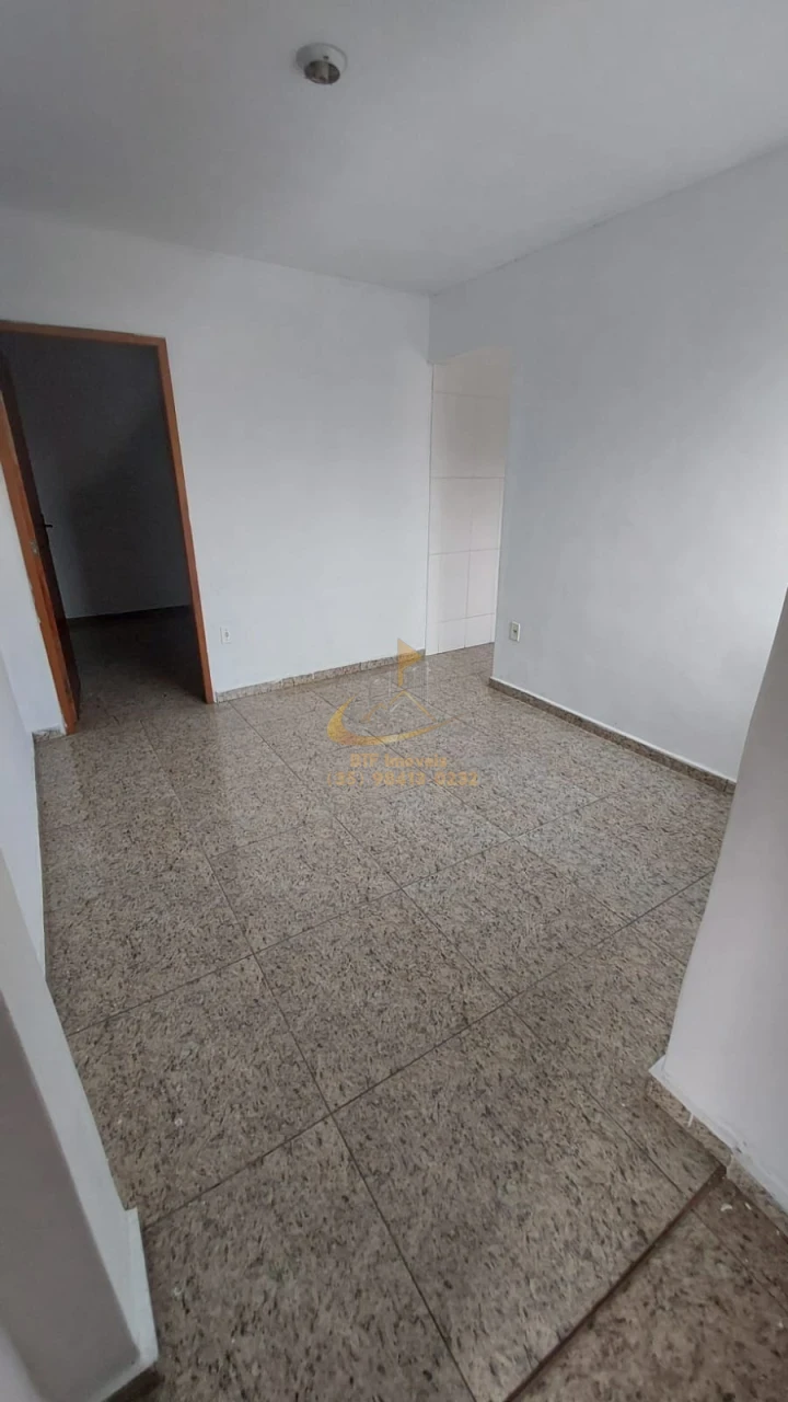 Imagens do imóveis apto kitnet locação  quarto, sala, cozinha, banheiro , area serviço e garagem - primeiro andar