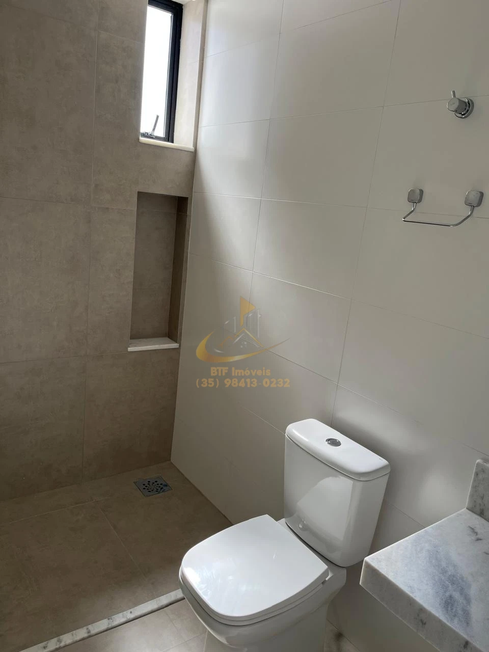 Imagens do imóveis STUDIO  LOCAÇAO  RES.COLIBRI,  CENTRO, 400 MTS DA UFLA