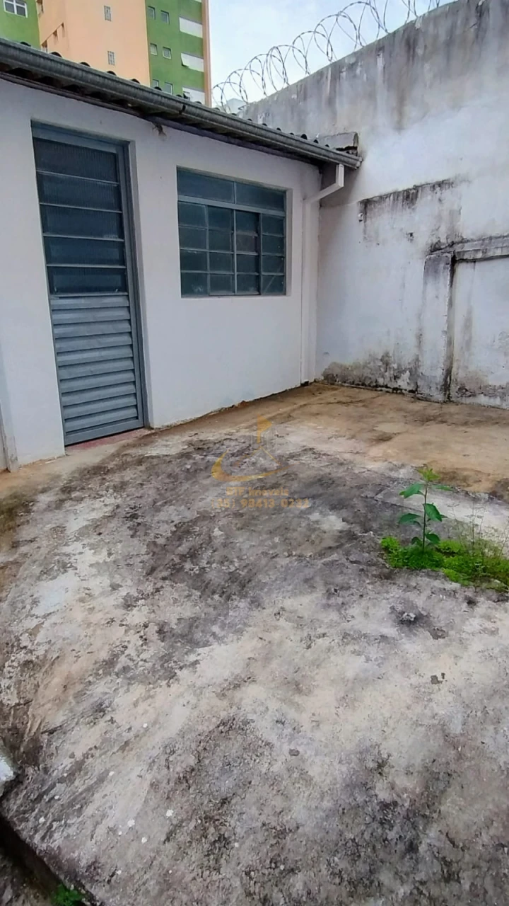 Imagens do imóveis CASA LOC. CENTRO 5/4, BANHEIRO, LAVABO, AREA SERV,QUINTAL  - SEM GARAGEM