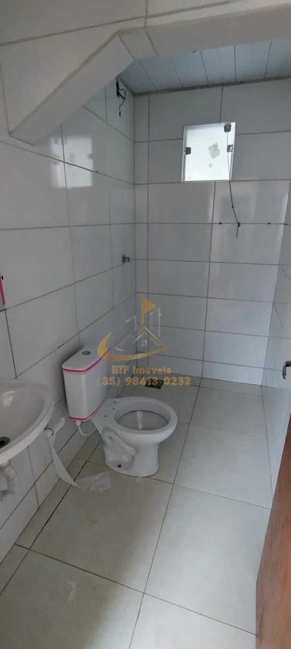 Imagens do imóveis CASA LOCAÇÃO  SALA, COPA , COZINHA, 2 QUARTOS SENDO 1 SUITE, QUIINTAL, GARAGEM , AREA SERV