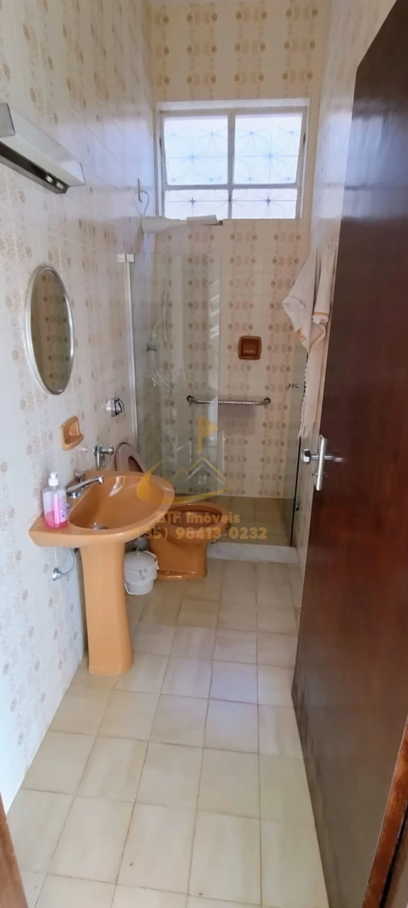 Imagens do imóveis casa venda Bairro Artur Bernardes 7quartos sendo 4 suites, varanda gourmet c churrasqueira,garagem,jardim