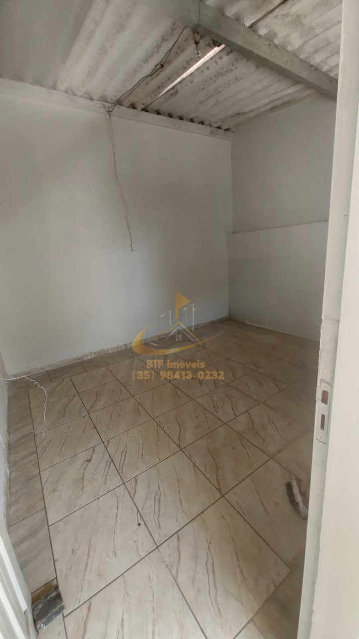 Imagens do imóveis CASA LOCAÇÃO VL S FRANCISCO 02 QUARTOS, SALA, COZINH,BANH. QUARTO DESP, GARAGEM