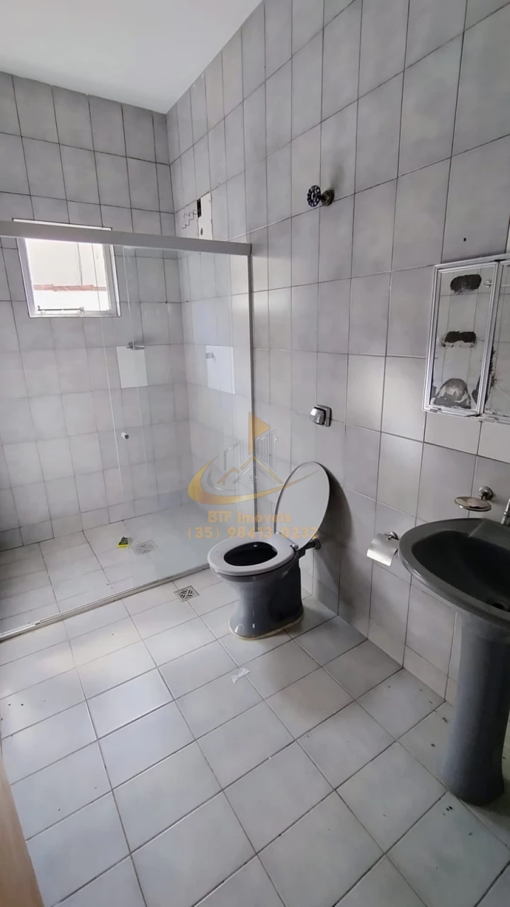 Imagens do imóveis CASA LOCAÇÃO JD GLORIA 3 QUARTOS, SALA, COZINHA, BANHEIRO, AREA SERV, QUINTAL,VARANDA, GARAGEM