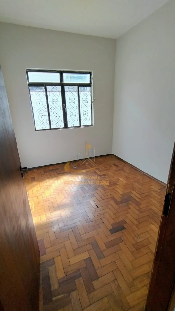 Imagens do imóveis CASA LOCAÇÃO JD GLORIA 3 QUARTOS, SALA, COZINHA, BANHEIRO, AREA SERV, QUINTAL,VARANDA, GARAGEM