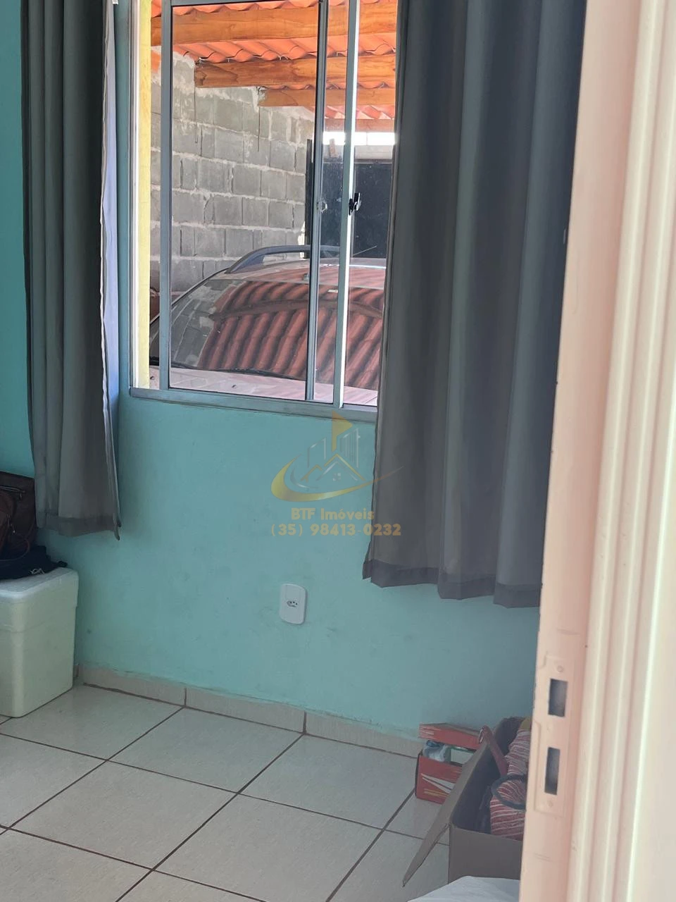 Imagens do imóveis casa  vista lago com melhorias; garagem, sala, cozinha 2 quartos, area serv, quintal