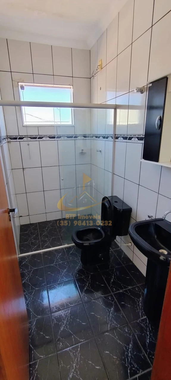 Imagens do imóveis APARTAMENTO  locação 05 quartos sendo 01 suite, 02 salas, varanda, area serv, garagem 2 carros