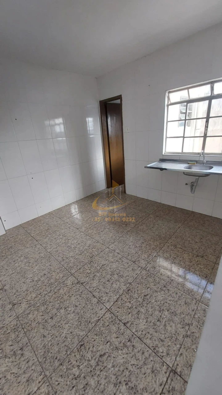 Imagens do imóveis apto kitnet locação  quarto, sala, cozinha, banheiro , area serviço e garagem - primeiro andar