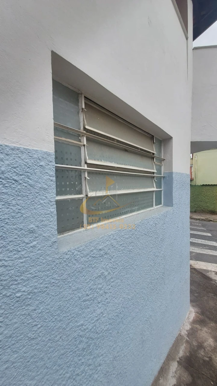 Imagens do imóveis STUDIO OU IMOVEL COMERCIAL COM PORTA DE VIDRO E PORTA AÇO VILA SAO FRANCISCO LAVRAS