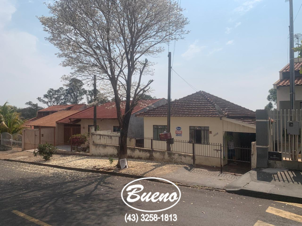 Imagens do imóveis Vende-se Casa no Centro com Lote de 500 Metros