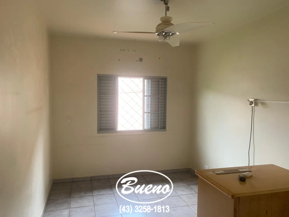 Imagens do imóveis Vende Casa na Avenida dos Estudantes