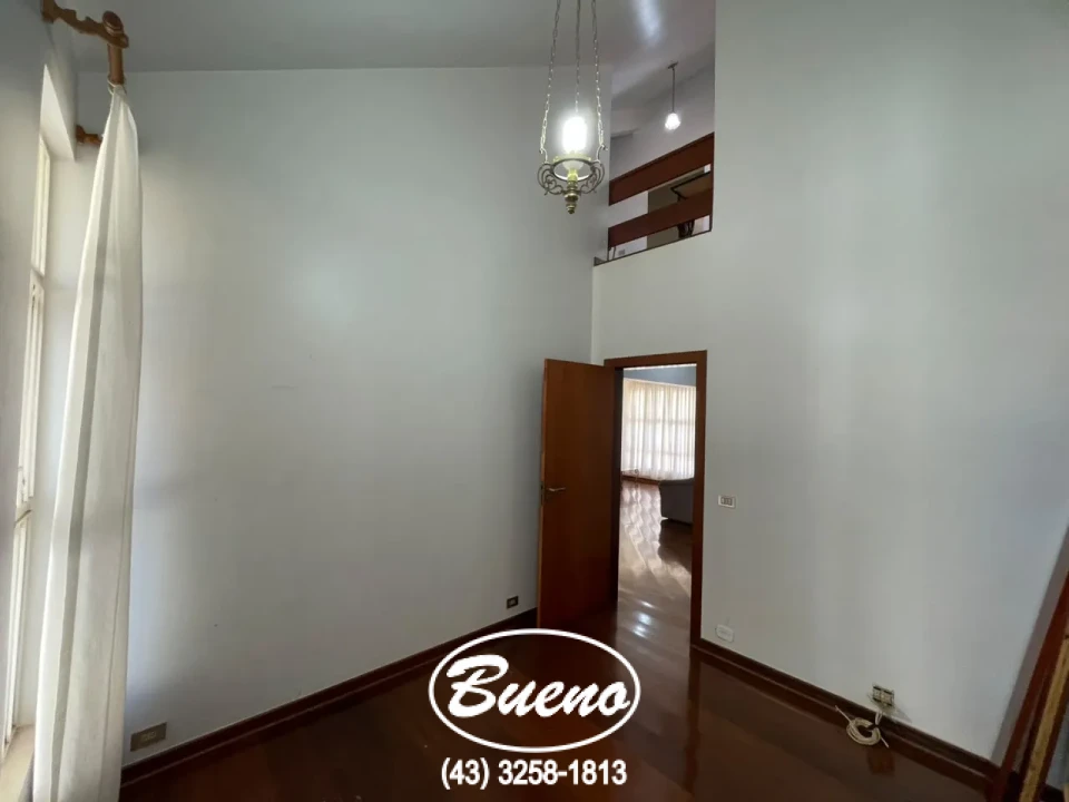 Imagens do imóveis Casa p/locação próxima ao Centro