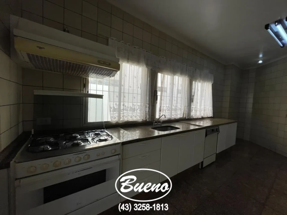 Imagens do imóveis Casa p/locação próxima ao Centro