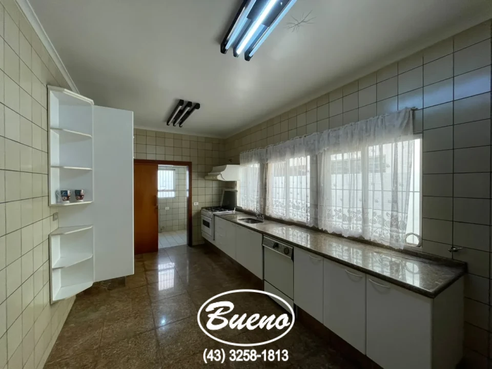 Imagens do imóveis Casa p/locação próxima ao Centro