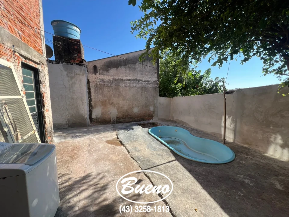 Imagens do imóveis Casa no Centro para Locação - Casa de Fundos
